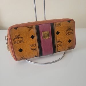 ❌️Sold❌️ MCM Visetos Leather Wallet /Clutch